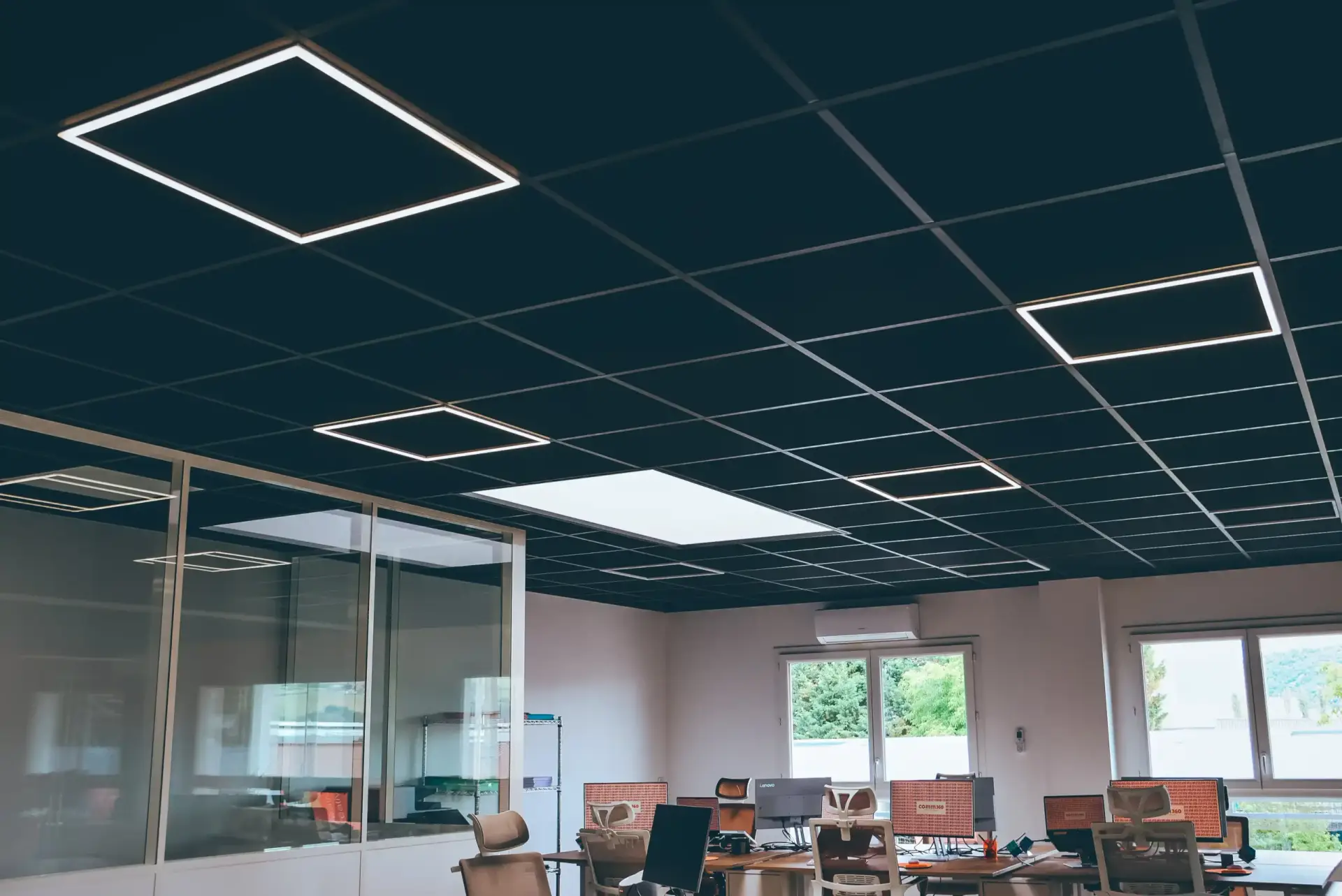 pose d'un faux plafond